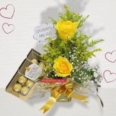 Mini Arranjo 2 Rosas Com Ferrero Rocher