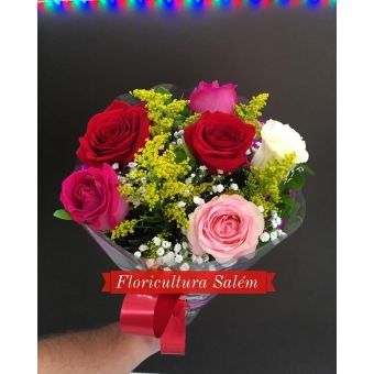 Buquê 6 rosas Coloridas