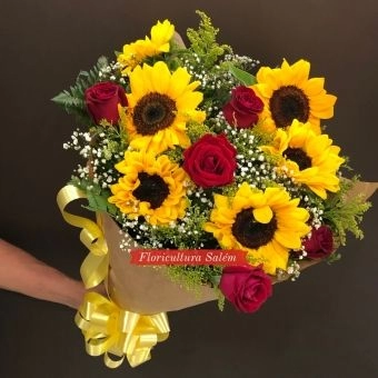 Buquê 6 Girassóis e Rosas