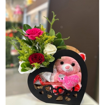 CORAÇÃO MDF com Urso c/ Arranjo natural