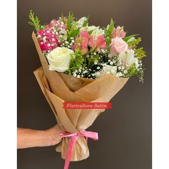 Buquê em Tons Rosas e Astromélias