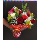 Buquê Colorido 10 Rosas e Lirios