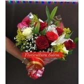 Buquê Colorido 10 Rosas e Lirios