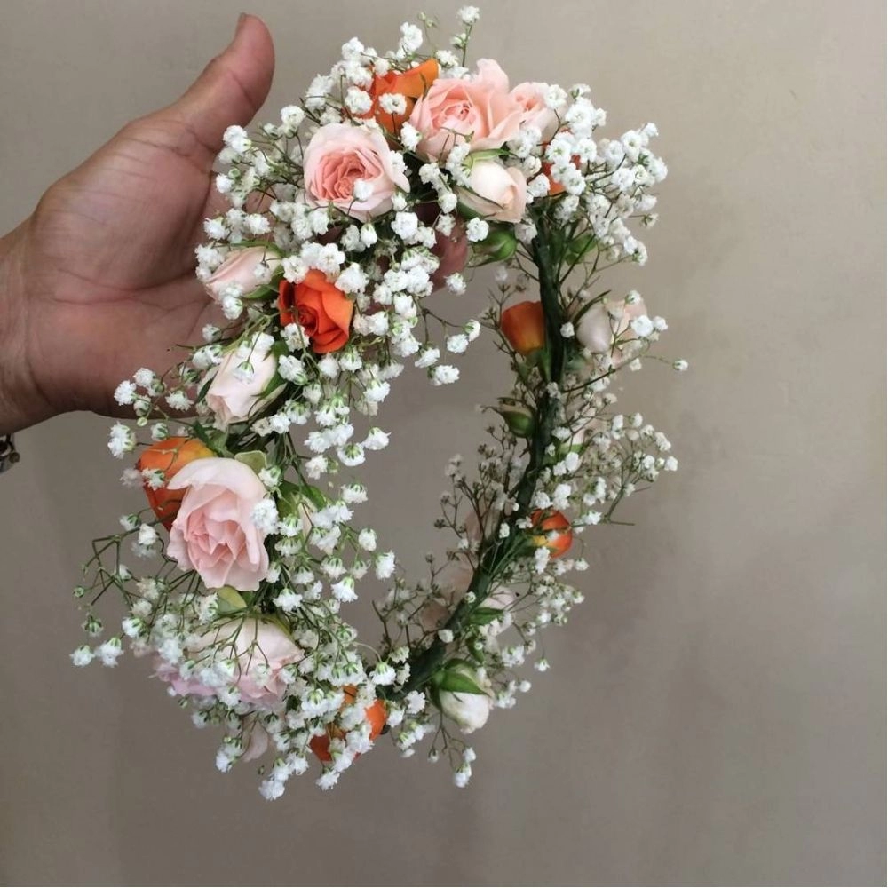 Tiara Natural Gipsofila e Mini Rosas