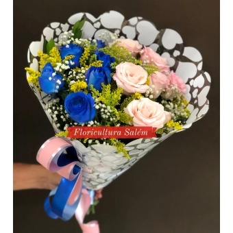 Buquê 12 rosas Azuis e Claras