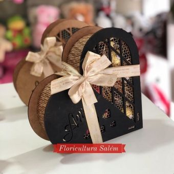 Caixa Bombons Finos Ferrero e Cacau Show PRETA
