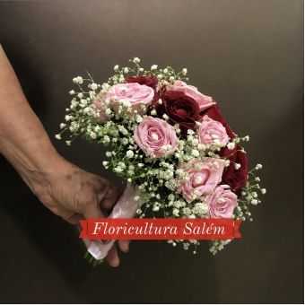 Buquê de Noiva 8 Rosas e Mini Rosas